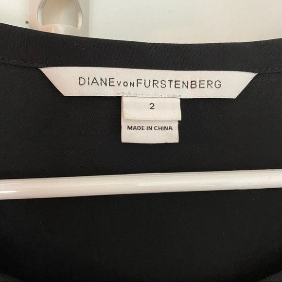 DVF Diane Von Furstenberg Cordelia Silk Lace Short Sleeve Blouse 2 XS Black Gold - Picture 10 of 13